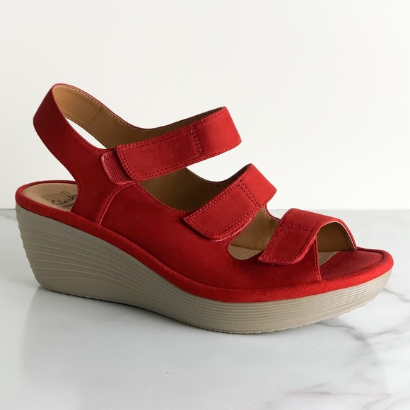 clarks red wedges